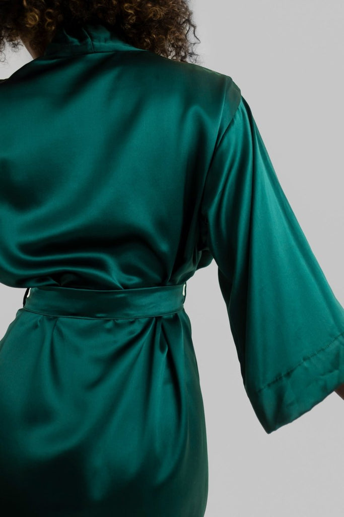 Emerald Green Silk Robe – Lé Silk