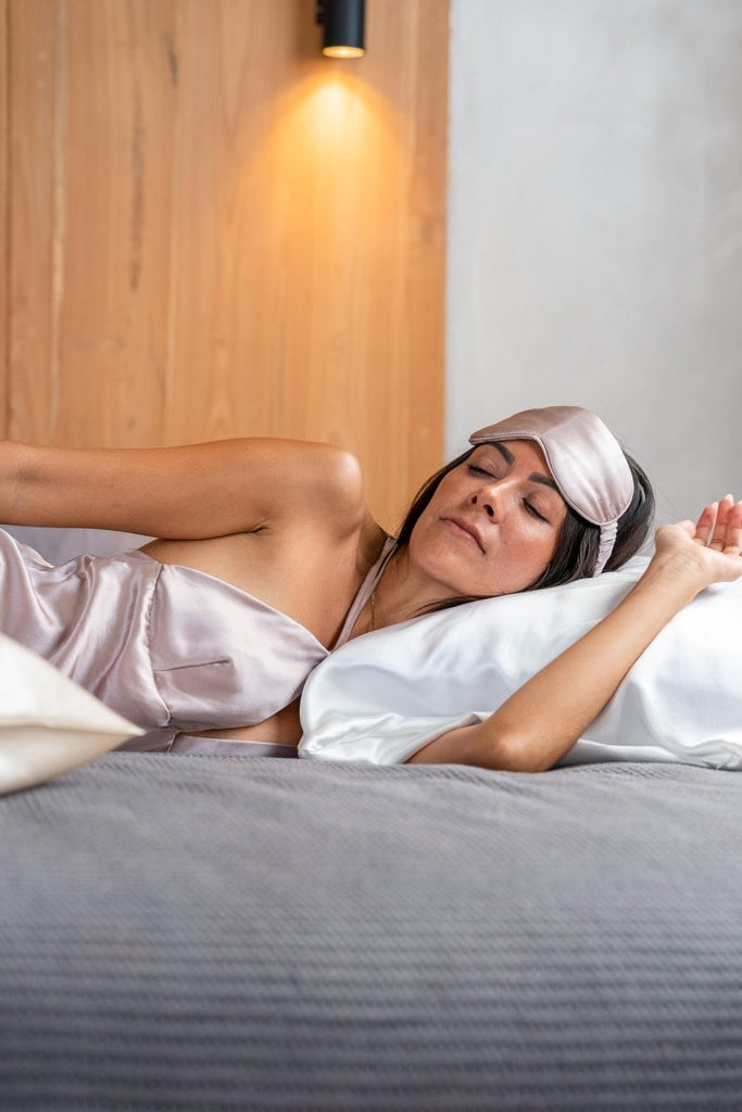 Lotus Silk Eye Mask - Lé Silk